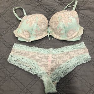 36C Victoria’s Secret Bra and Large Panty